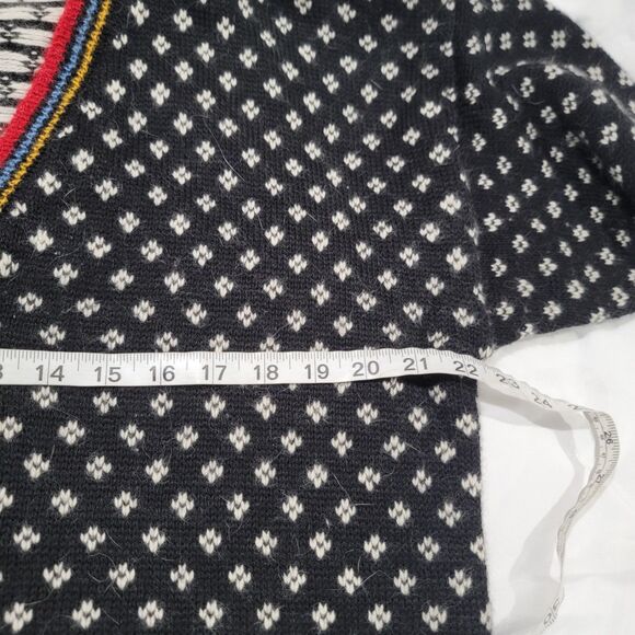 Vintage Womens Cardigan Size Medium Wool Angora Birdseye Nordic Fair Isle - Picture 6 of 7